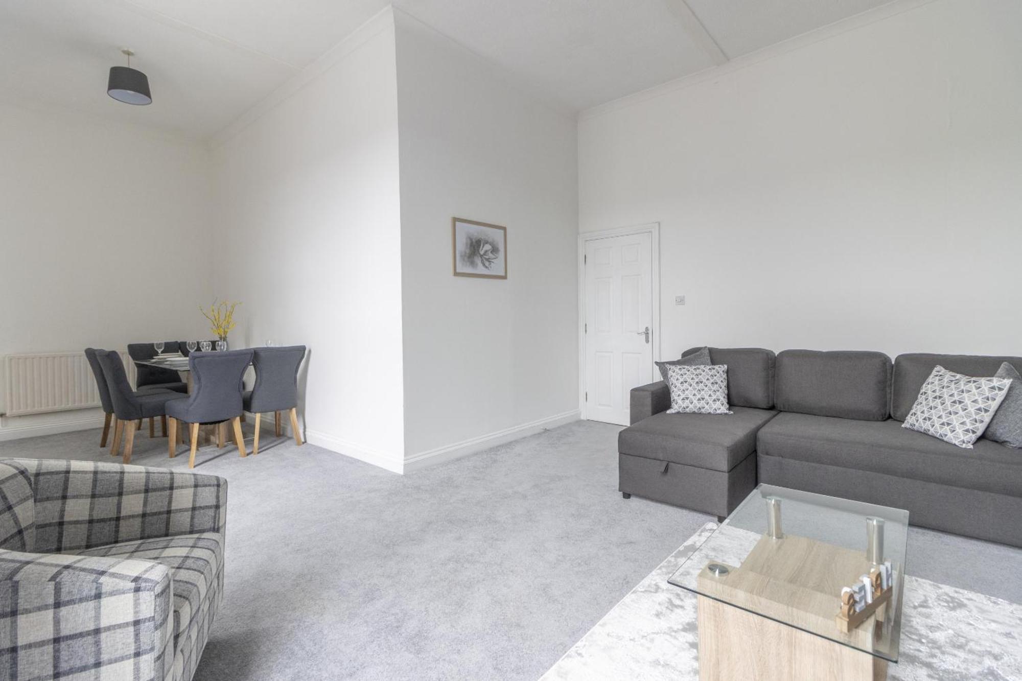 Апартаменты Alexandra - Large 3 Bed Perfect For Contractors, Free Parking, Fast Wifi And Great Value! Плаймаут Экстерьер фото